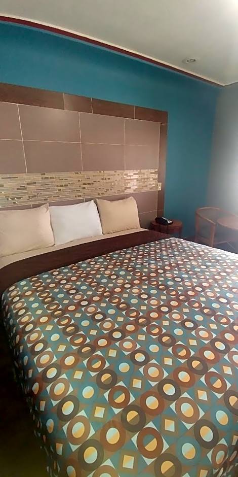 Travel Eagle Inn Motel