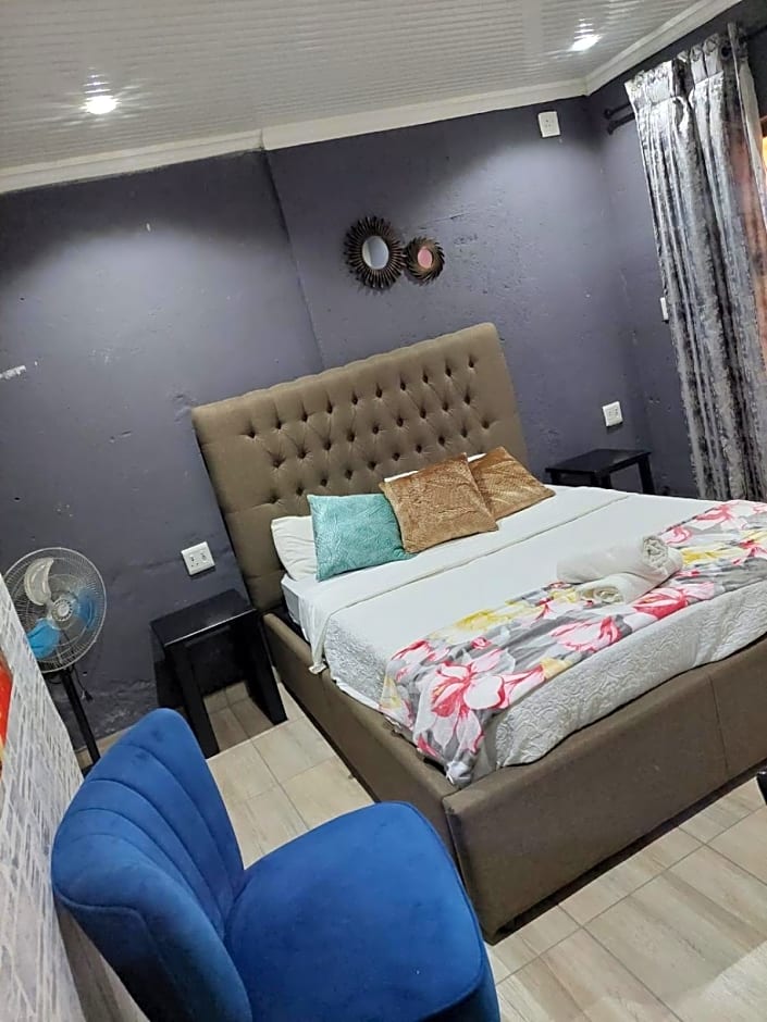 Nsuku Bed and Breakfast