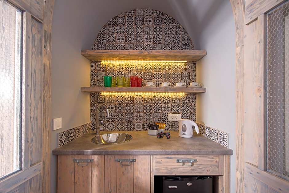 Caldera's Dolphin Suites