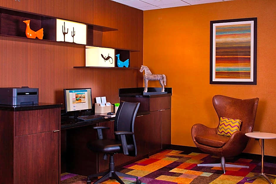 Fairfield Inn & Suites by Marriott Houston Hobby Airport