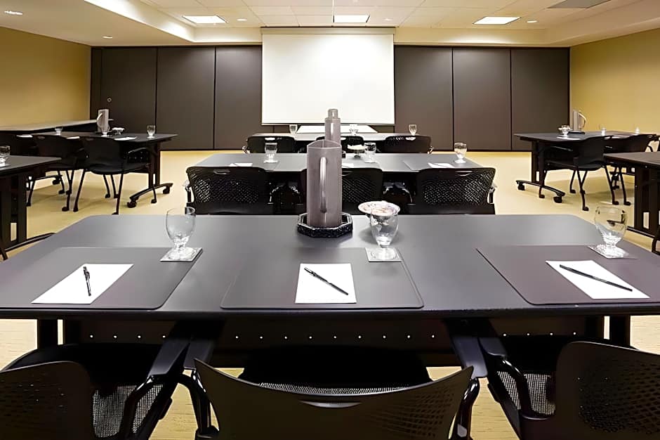 CROWNE PLAZA BLOOMINGTON MSP AIRPORT / MOA