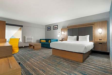King Suite with Sofa Bed - Non-Smoking