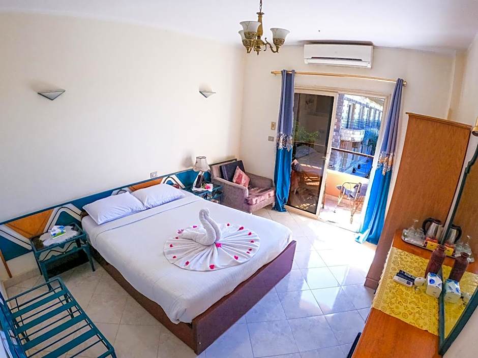 New Memnon Hotel