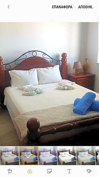 Christopher's Sandy Beach Suites