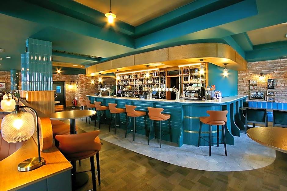 Waterford Marina Hotel