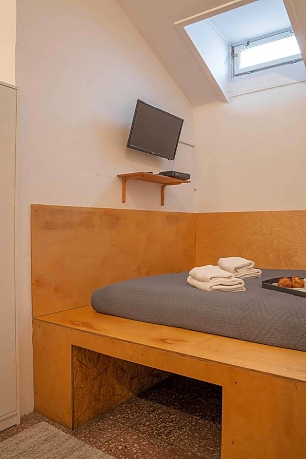 New World St Hostel