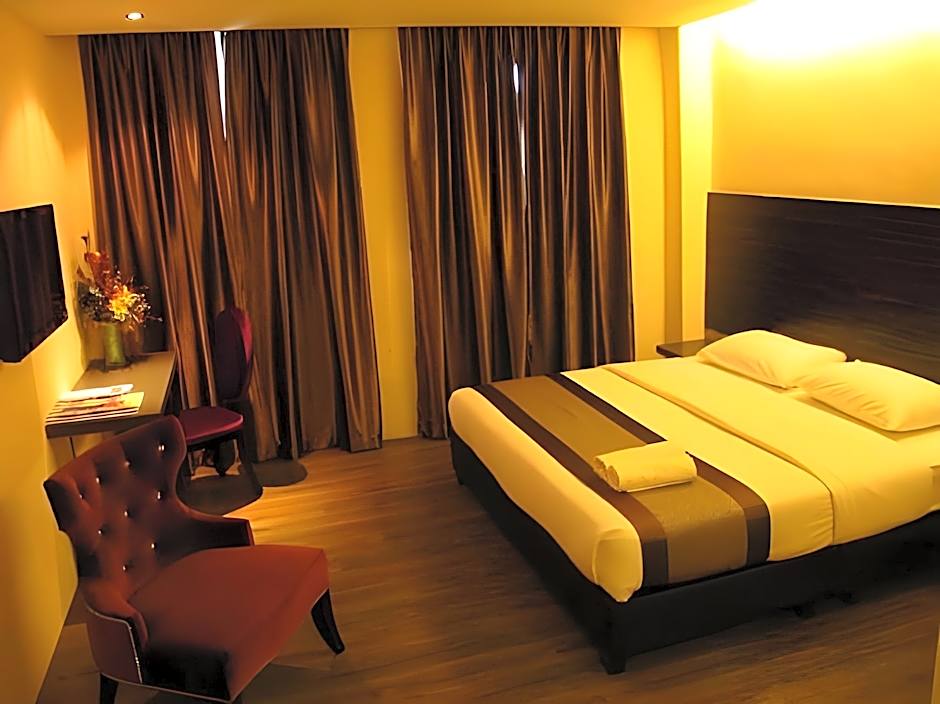 Hotel Austin Paradise