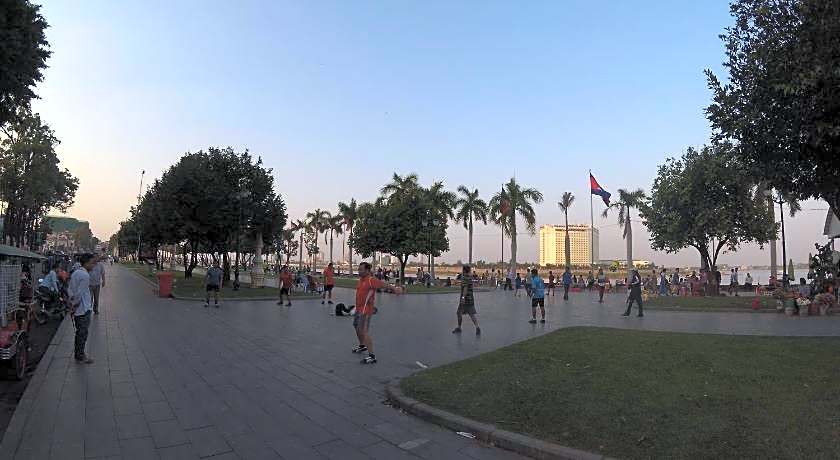 Golden Noura Villa-Pub & Restaurant