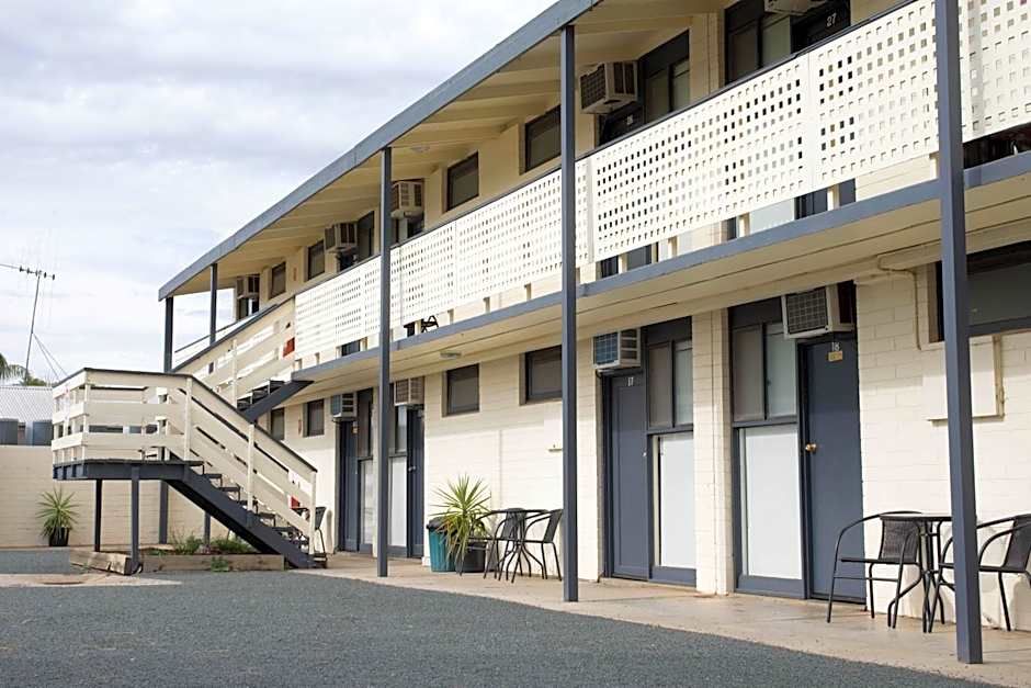 Pioneer Station Motor Inn