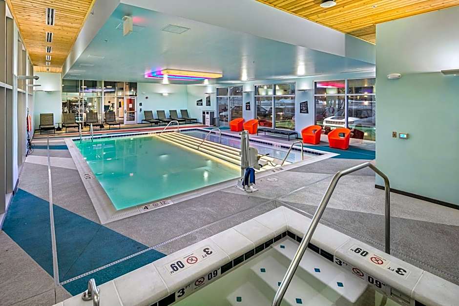 Aloft by Marriott Anchorage