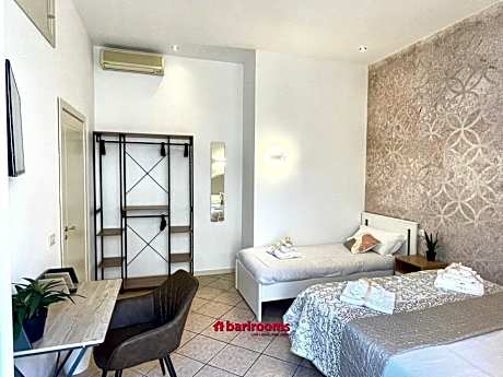 Basic Triple Room with Shared Bathroom