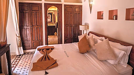 Senior Suite