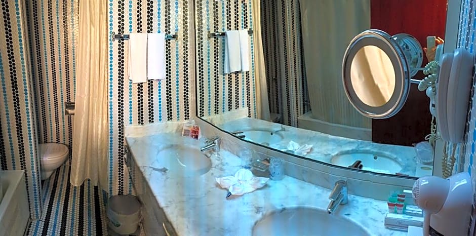 Occidental Sharjah Grand