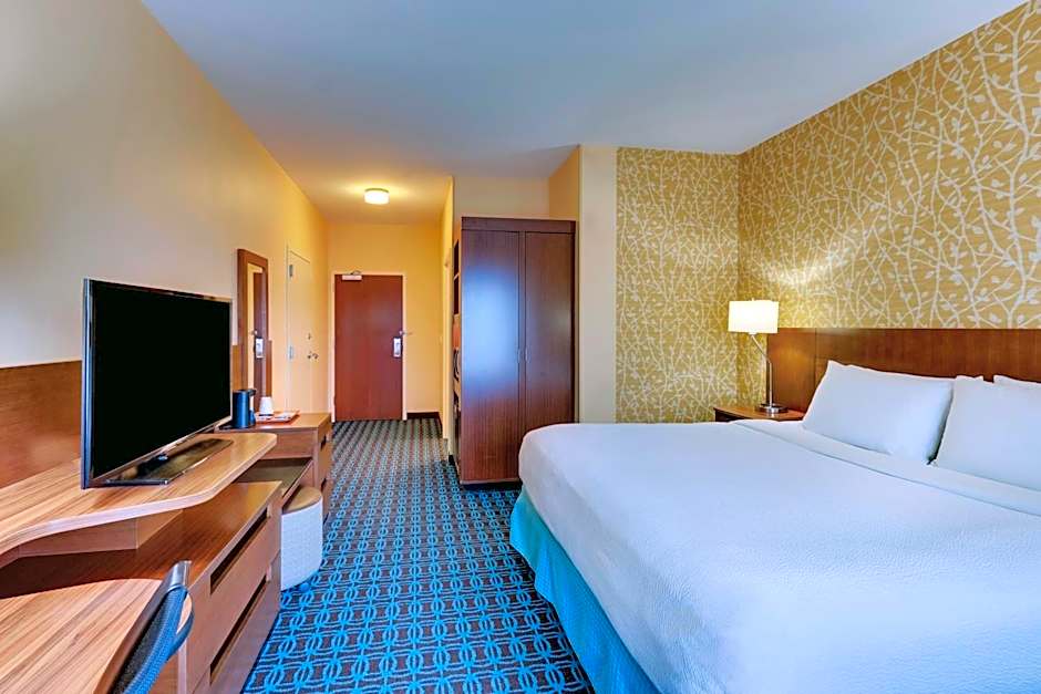 Fairfield Inn & Suites by Marriott Dunn I-95