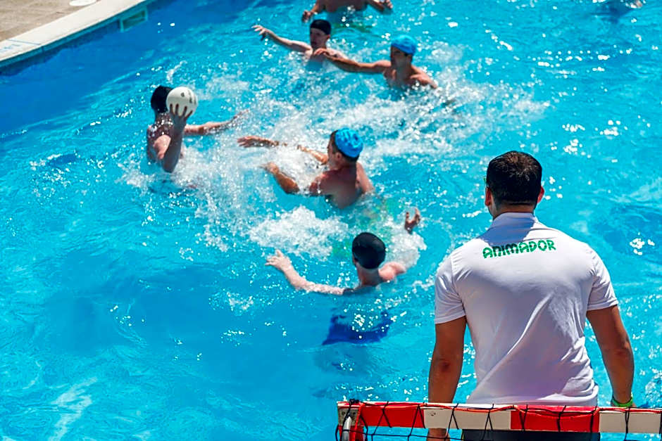 Aparthotel Cye Holiday Centre