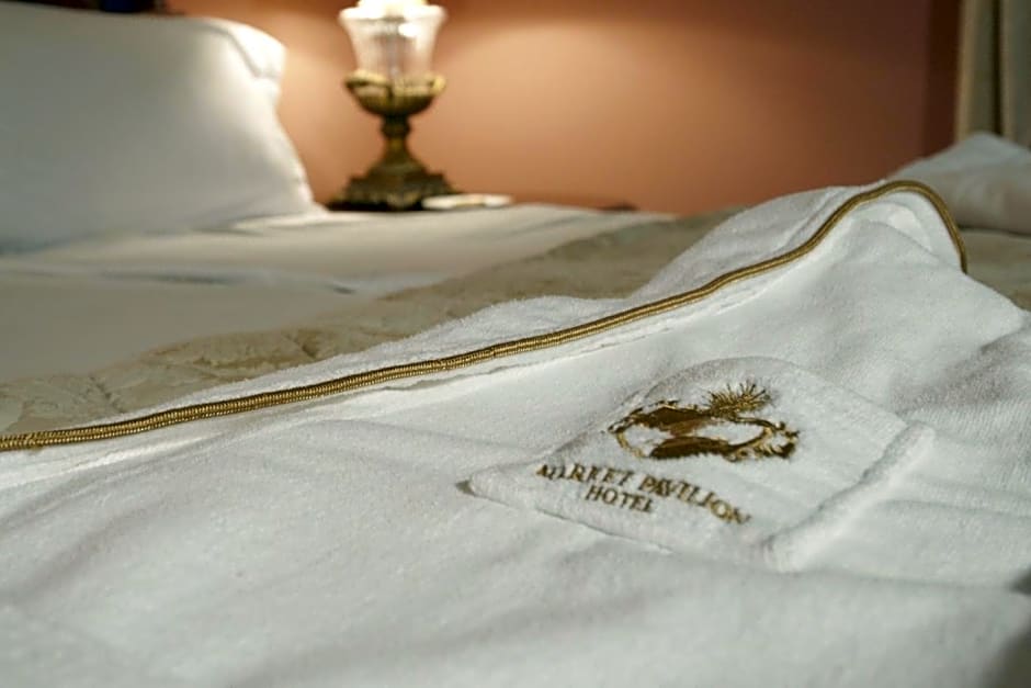 Market Pavilion Hotel