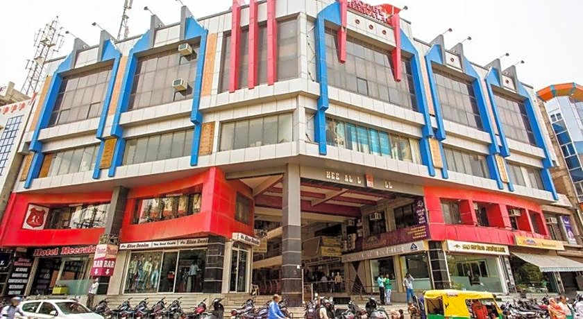  Heeralal Hotel