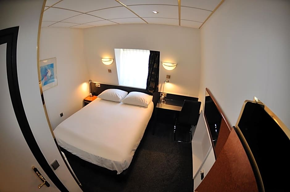 Budget Hotel Le Beau Rivage