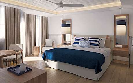 Deluxe Partial Ocean View King Room