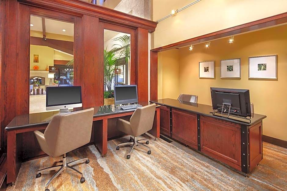 DoubleTree By Hilton Hotel Ontario Airport