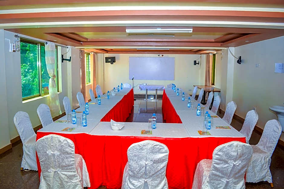 Omega Gardens Hotel