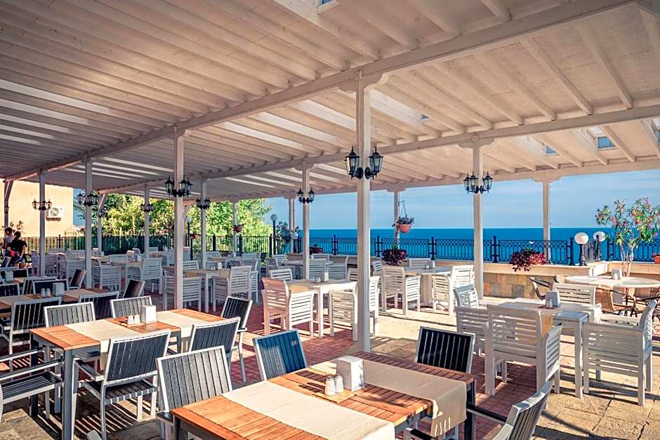 Tiva del Mar Beach Hotel