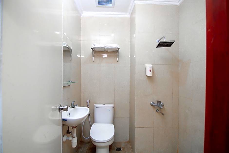 Urbanview Hotel Pasah Asi Gubeng by RedDoorz – Surabaja, IL