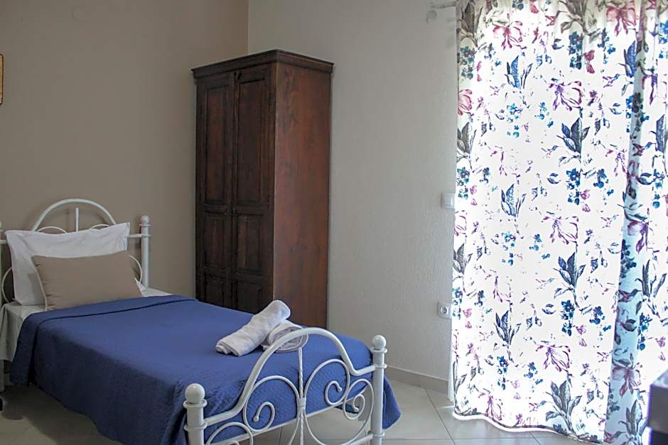 Studios Liotrivi Ouranoupolis