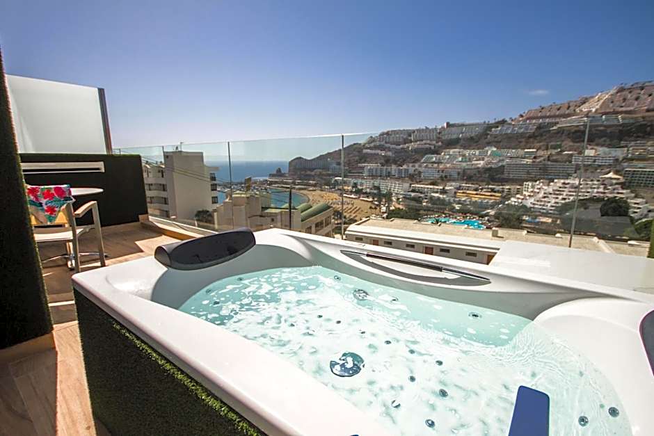 IG Nachosol Atlantic & Yaizasol by Servatur - Adults Only