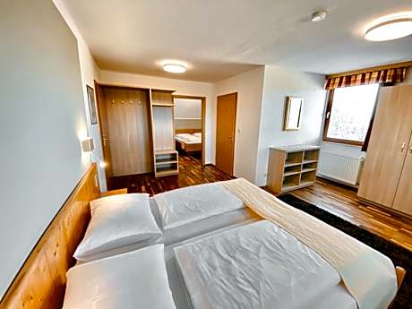 Quadruple Room with Shared Bathroom