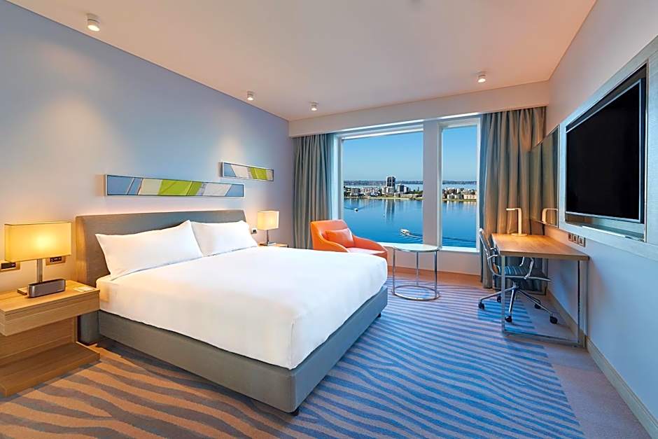 DoubleTree By Hilton Perth Waterfront