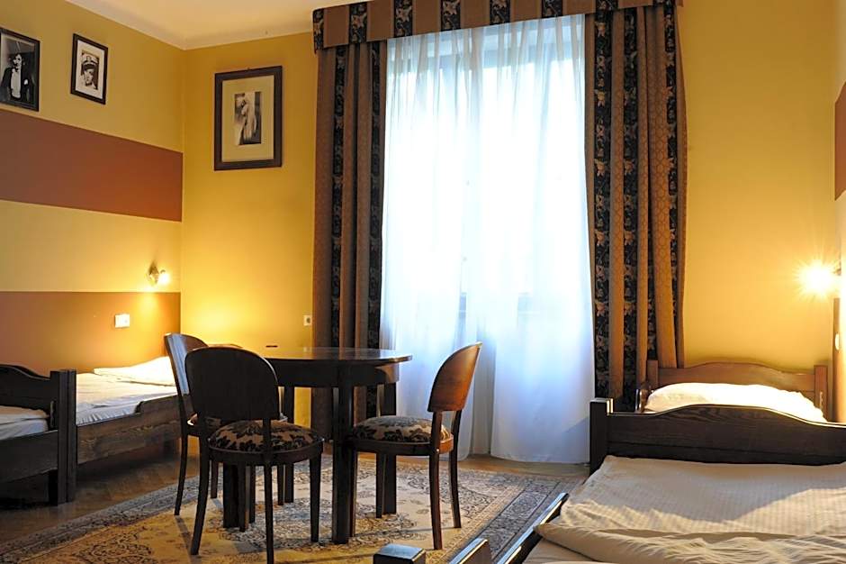 Hostel Deco