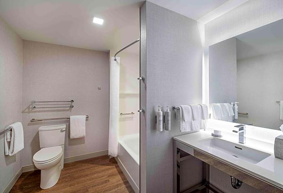Homewood Suites By Hilton Boston Logan Airport Chelsea