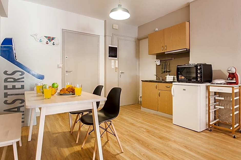 toStay-Unique apartment hotel in Athens center!