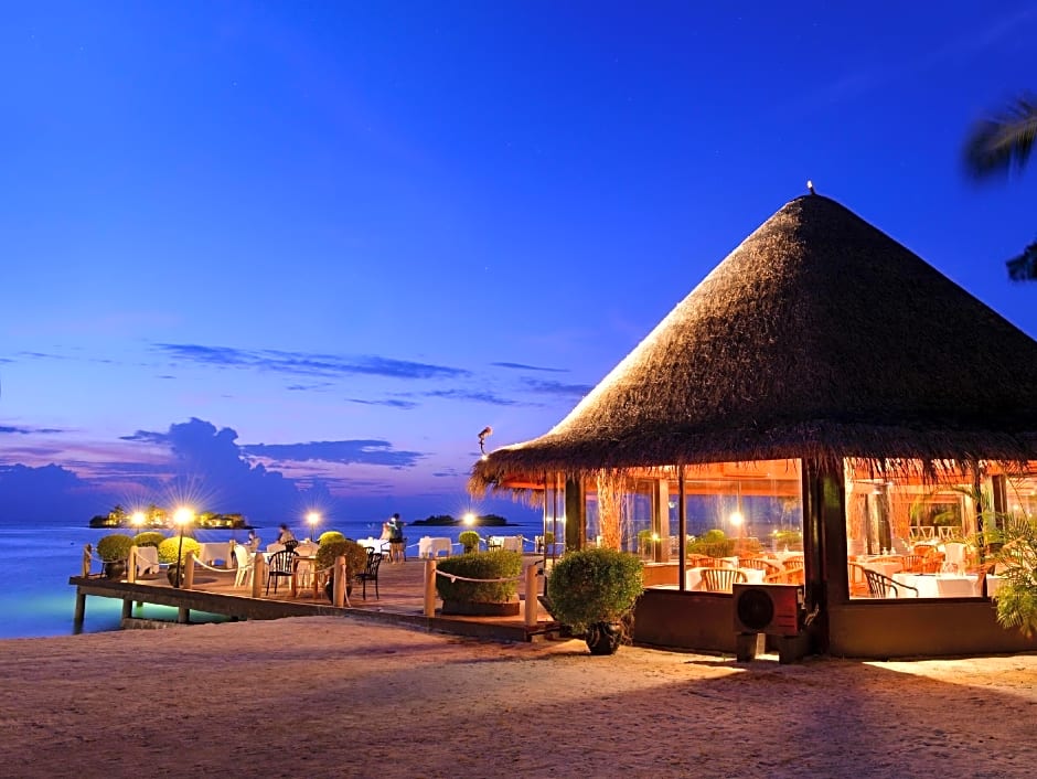 Adaaran Select Huduran Fushi - 24hrs Dine around Premium All inclusive
