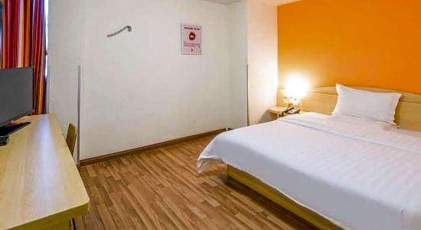 7 Days Inn Guangzhou East Station Yantang Tianpingjia Metro Station