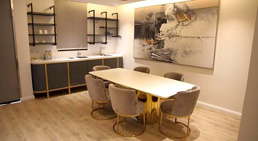 Vittori Palace Hotel and Residences