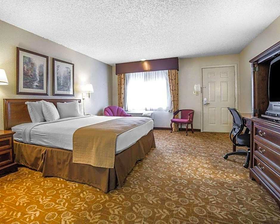 Quality Inn & Suites Minden