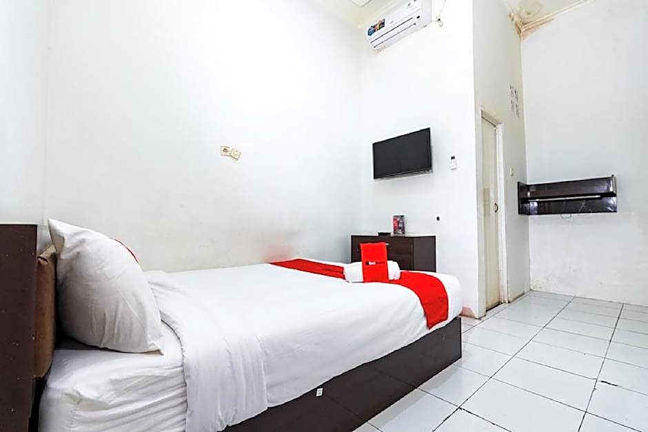 Wisma Makassar by RedDoorz – Makassar, CA