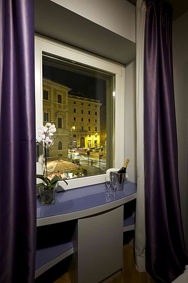 Navona Rooms