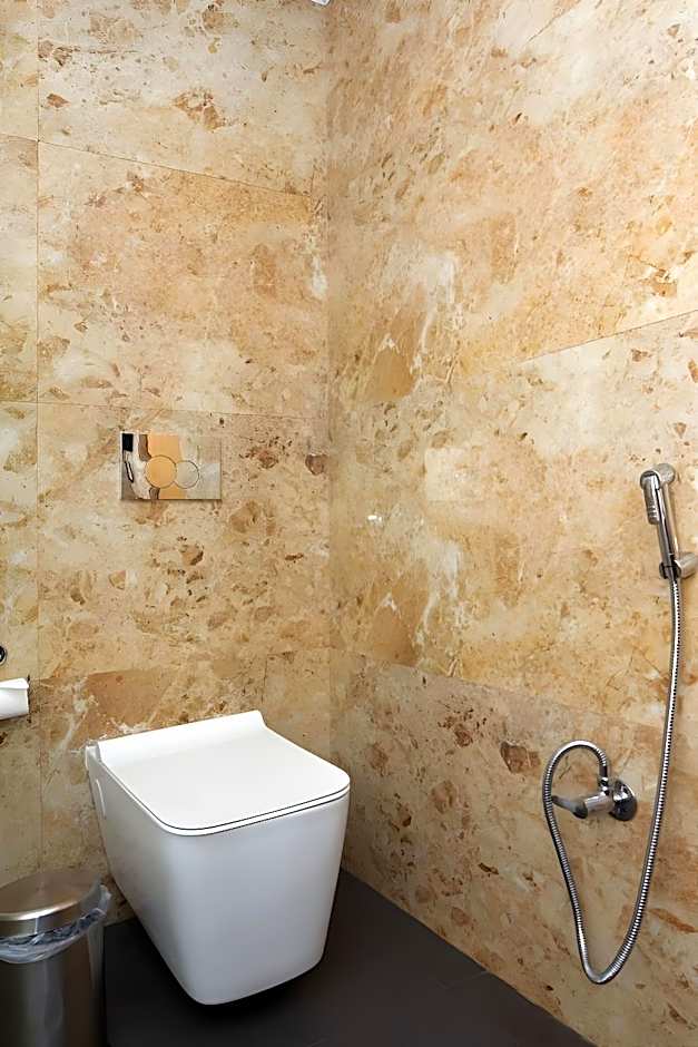 Summit Montana Suites & Spa at Mall