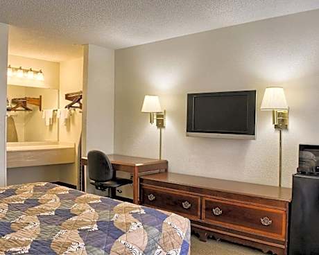 King Room - Non-Smoking