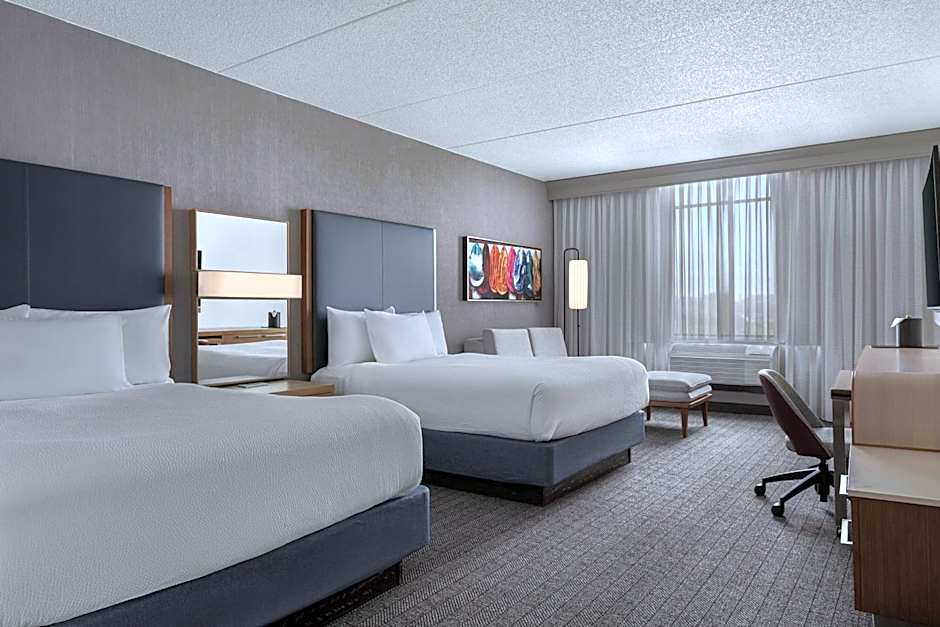 Courtyard by Marriott Louisville Airport