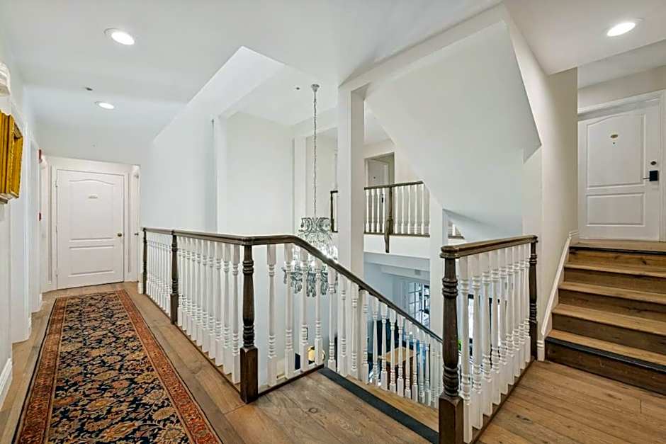 Mirabelle Inn & Restaurant