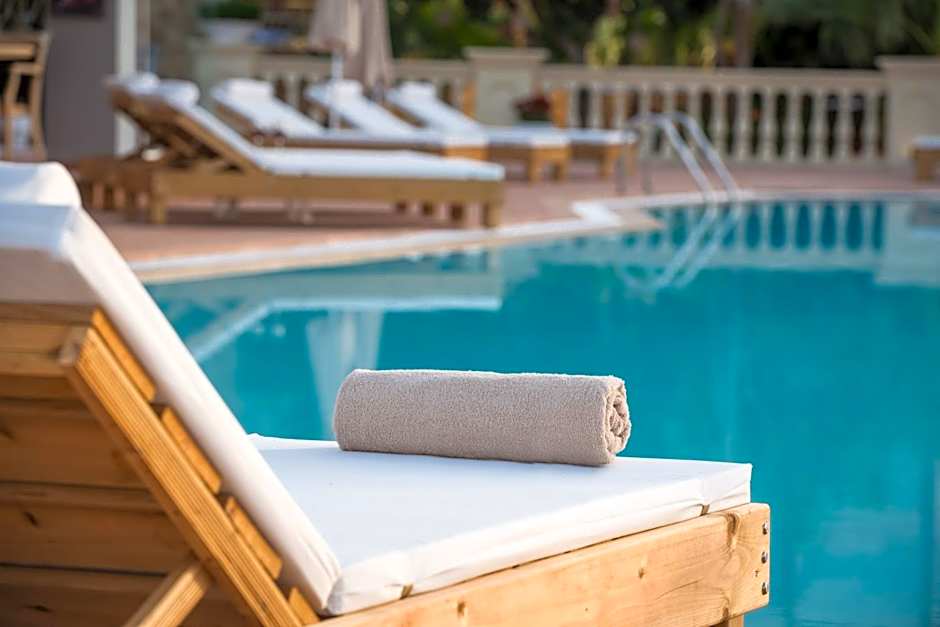 Notos Heights Hotel & Suites