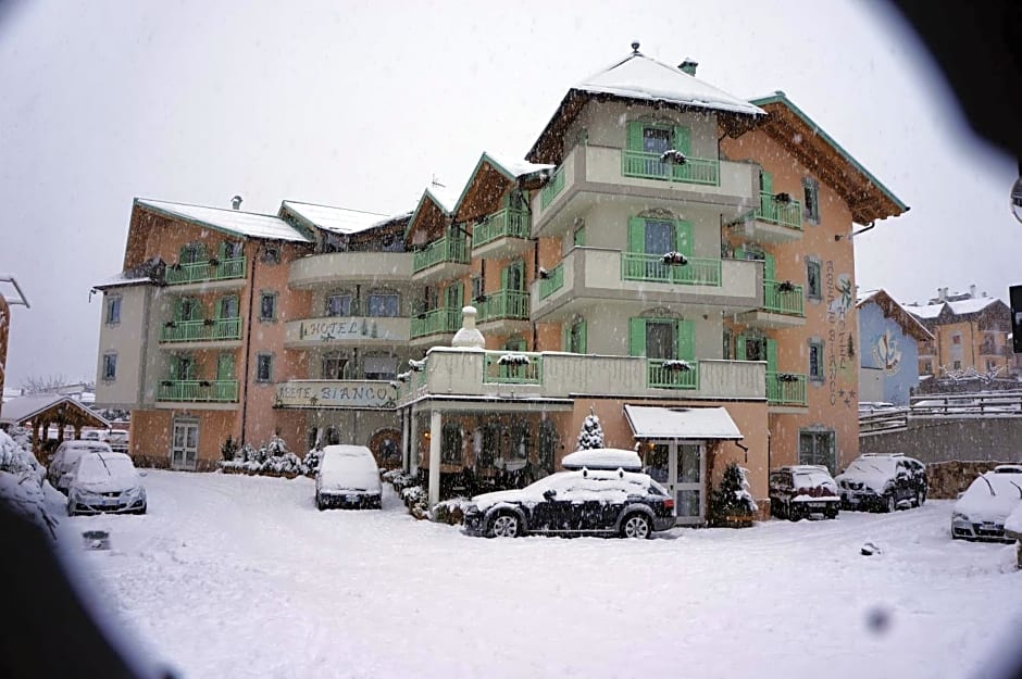 Hotel Abete Bianco