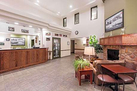 Super 8 by Wyndham Amherst NS