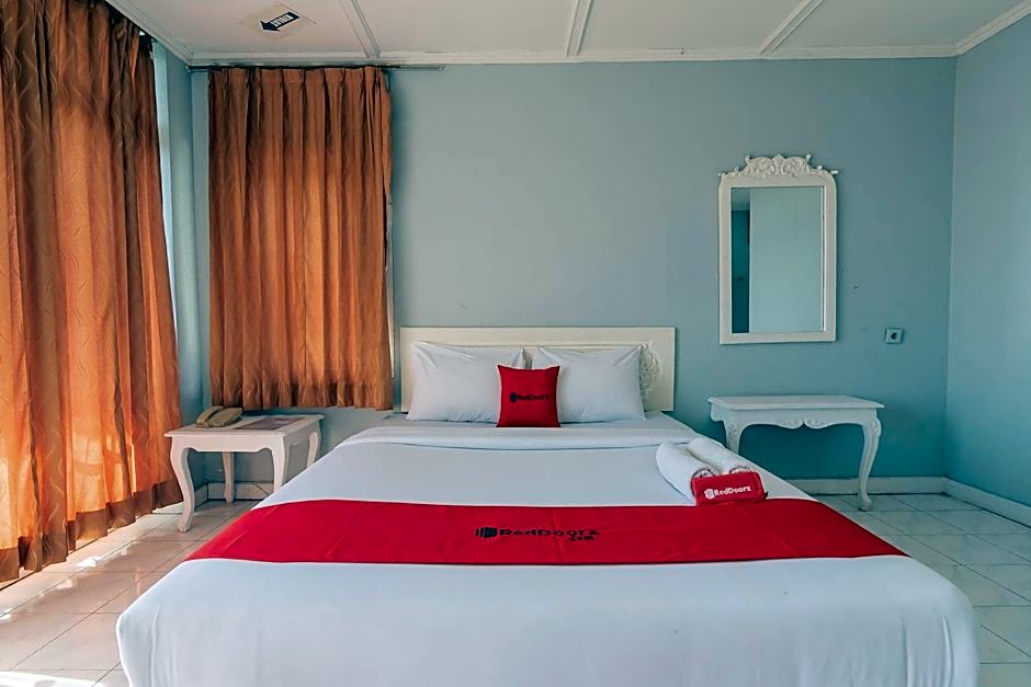 RedDoorz near Farm House 4