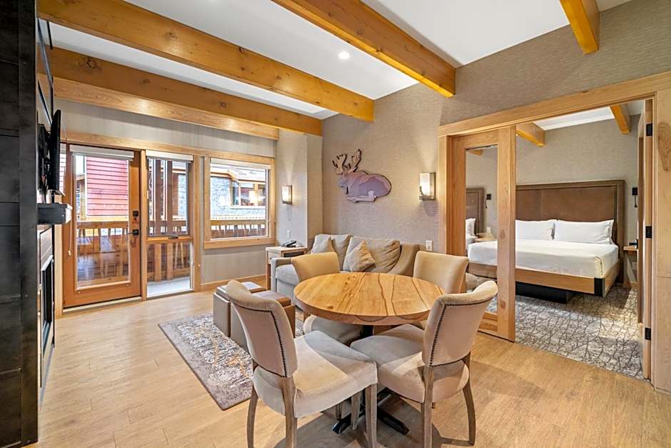 Moose Hotel and Suites