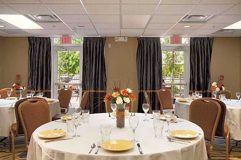 Homewood Suites by Hilton Rochester/Greece